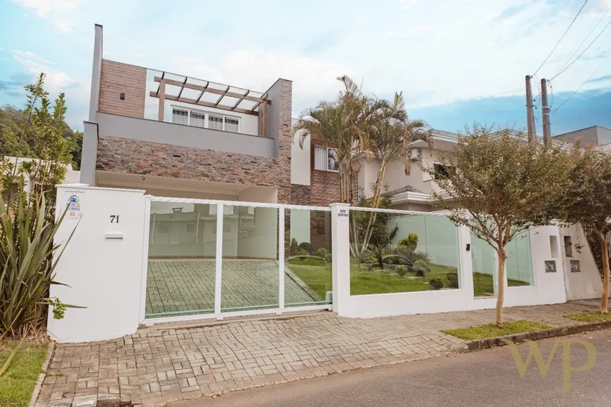 Foto 1 de Casa com 5 Quartos à venda, 320m² em Jardim Sofia, Joinville