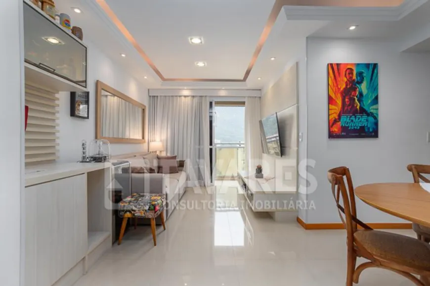 Foto 1 de Apartamento com 2 Quartos à venda, 79m² em Humaitá, Rio de Janeiro