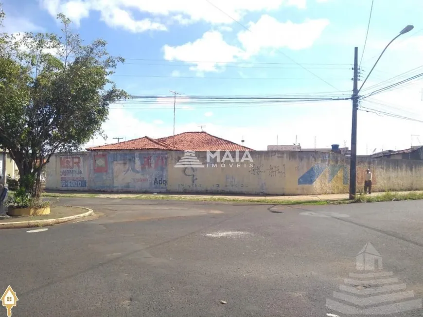 Foto 1 de Lote/Terreno à venda, 733m² em Parque das Americas, Uberaba