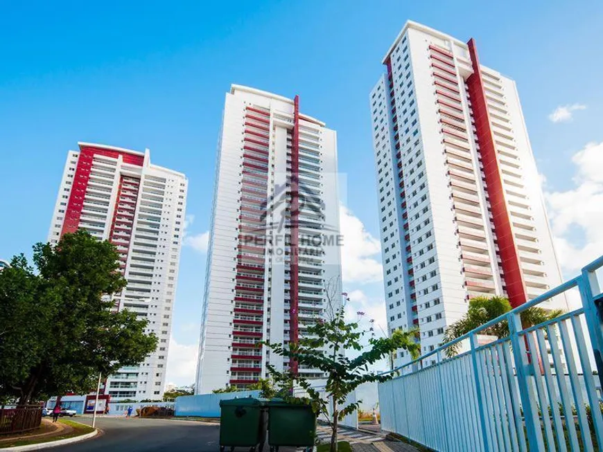 Foto 1 de Apartamento com 4 Quartos à venda, 180m² em Patamares, Salvador