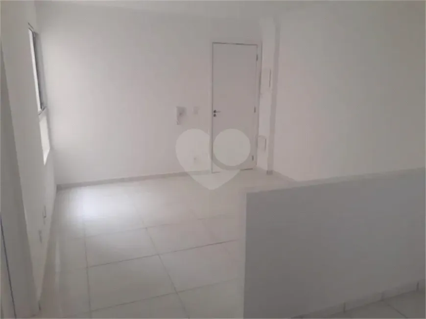 Foto 1 de Apartamento com 2 Quartos à venda, 49m² em Brasilândia, São Paulo