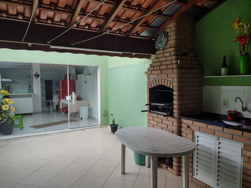 Foto 1 de Casa com 2 Quartos à venda, 150m² em Planalto, São Bernardo do Campo