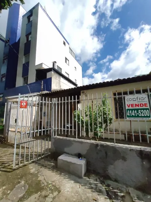 Foto 1 de Casa com 4 Quartos à venda, 300m² em Minas Brasil, Belo Horizonte