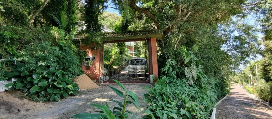Foto 1 de Casa com 3 Quartos à venda, 249m² em Ponta Grossa, Porto Alegre