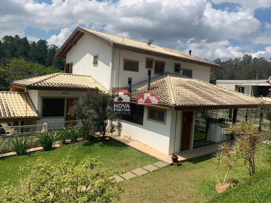 Foto 1 de Casa com 3 Quartos à venda, 360m² em Tapanhão, Jambeiro