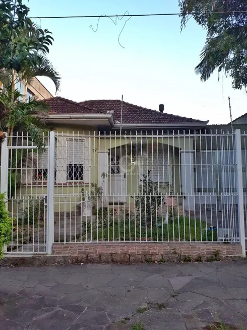 Foto 1 de Casa com 3 Quartos à venda, 143m² em Partenon, Porto Alegre