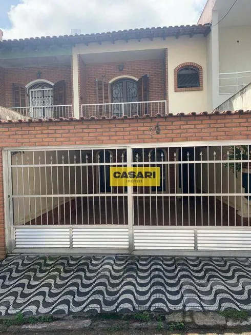 Foto 1 de Sobrado com 4 Quartos à venda, 248m² em Nova Petrópolis, São Bernardo do Campo