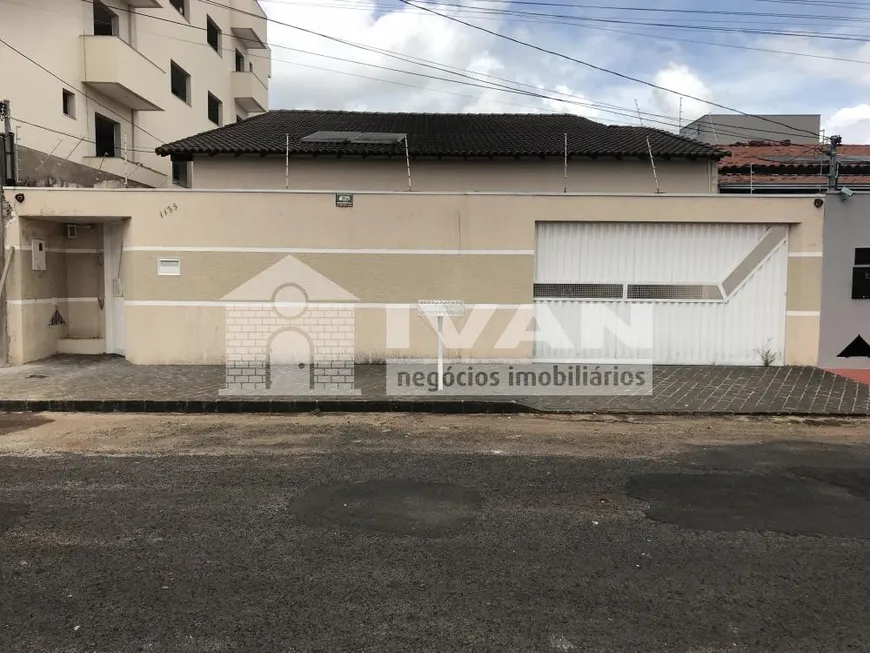 Foto 1 de Casa com 3 Quartos à venda, 193m² em Santa Mônica, Uberlândia