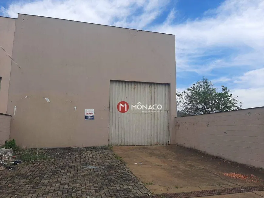 Foto 1 de Galpão/Depósito/Armazém à venda, 157m² em Jardim Silvino, Cambé