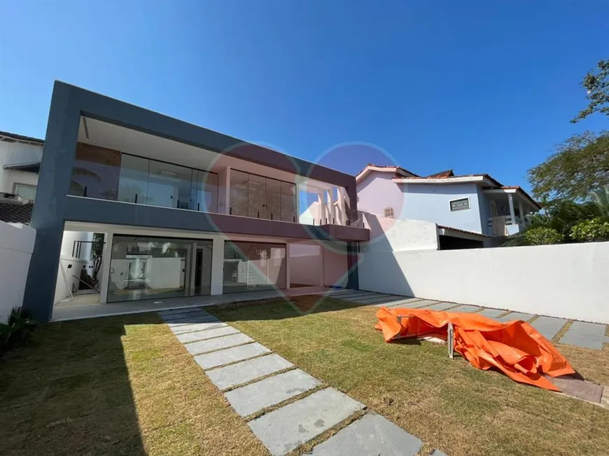 Foto 1 de Casa de Condomínio com 4 Quartos à venda, 535m² em Barra da Tijuca, Rio de Janeiro