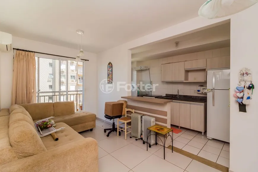 Foto 1 de Apartamento com 3 Quartos à venda, 67m² em Camaquã, Porto Alegre
