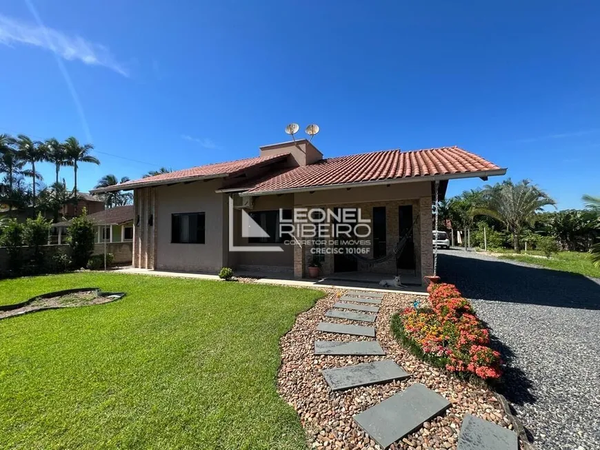 Foto 1 de Casa com 3 Quartos à venda, 200m² em Divinéia, Rio dos Cedros