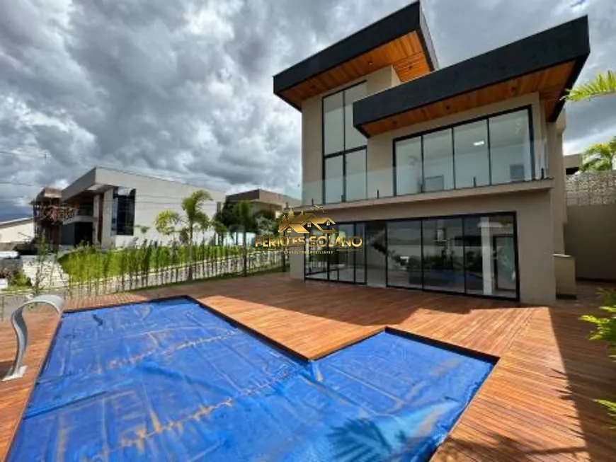 Foto 1 de Casa de Condomínio com 4 Quartos à venda, 600m² em Condomínio do Lago, Goiânia