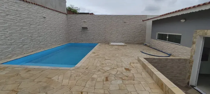 Foto 1 de Casa com 3 Quartos à venda, 180m² em Centro, Jaciara