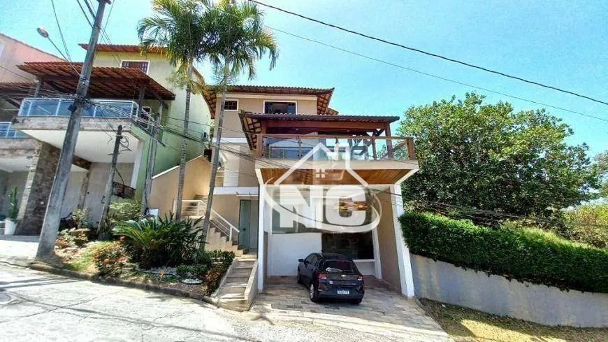 Foto 1 de Casa de Condomínio com 3 Quartos à venda, 190m² em Maria Paula, São Gonçalo