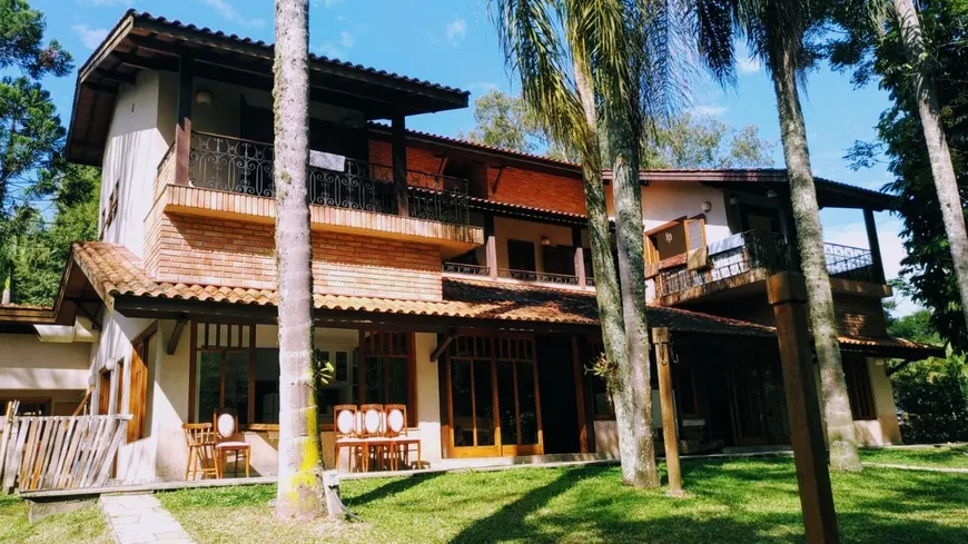 Foto 1 de Casa de Condomínio com 4 Quartos para venda ou aluguel, 530m² em Chacaras Embu Colonial, Embu das Artes
