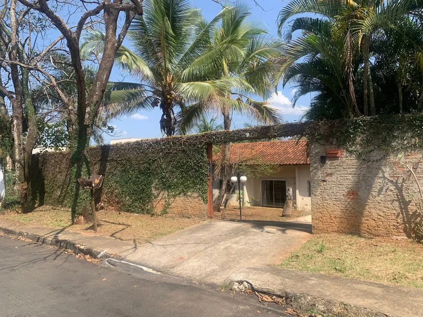 Foto 1 de Fazenda/Sítio com 3 Quartos à venda, 170m² em Cidade Vera Cruz, Aparecida de Goiânia