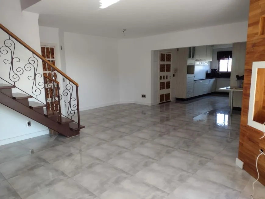 Foto 1 de Apartamento com 3 Quartos para venda ou aluguel, 250m² em Santa Paula, São Caetano do Sul