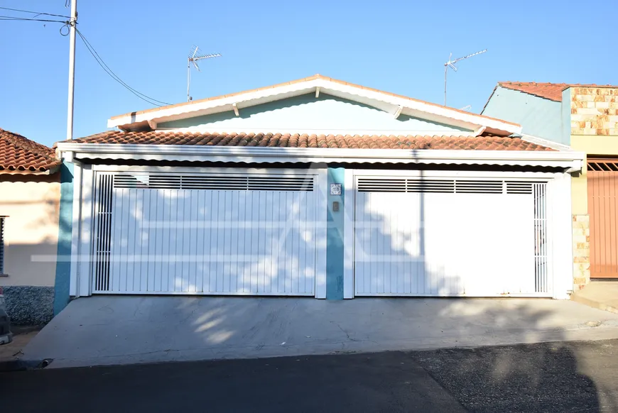 Foto 1 de Casa com 5 Quartos à venda, 173m² em Vila Bianchi, Bragança Paulista