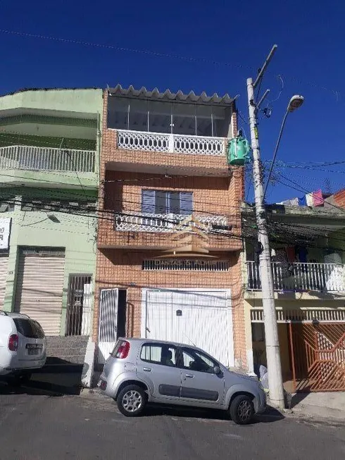 Foto 1 de Sobrado com 4 Quartos para venda ou aluguel, 252m² em Jardim Adriana, Guarulhos