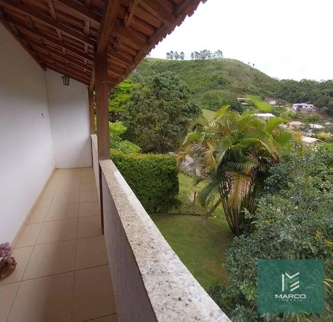 Foto 1 de Casa de Condomínio com 4 Quartos à venda, 218m² em Sebastiana, Teresópolis