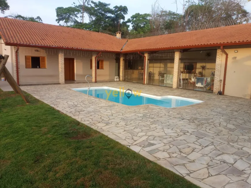 Foto 1 de Casa de Condomínio com 5 Quartos à venda, 350m² em , Santa Isabel