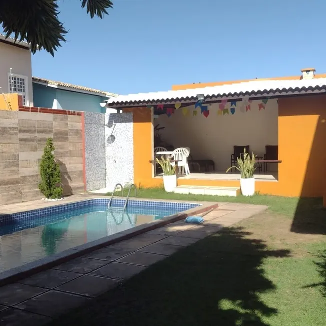 Foto 1 de Casa de Condomínio com 5 Quartos à venda, 300m² em Itapuã, Salvador