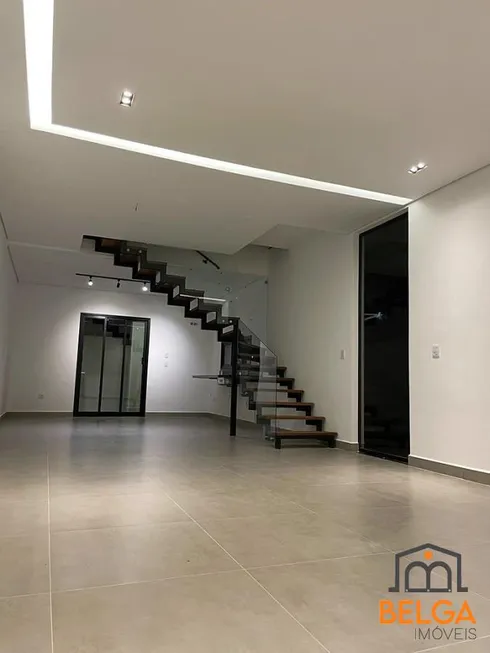 Foto 1 de Casa com 3 Quartos à venda, 170m² em Jardim Maristela, Atibaia