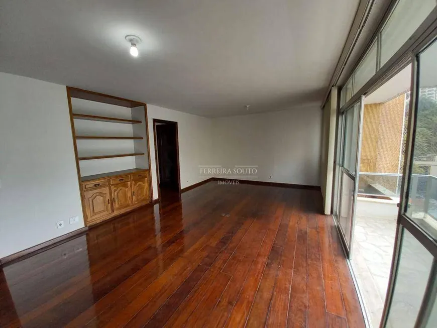 Foto 1 de Apartamento com 3 Quartos à venda, 200m² em Ingá, Niterói