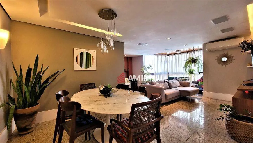 Foto 1 de Apartamento com 4 Quartos à venda, 170m² em Vital Brasil, Niterói