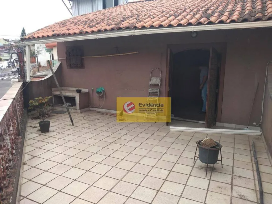 Foto 1 de Sobrado com 3 Quartos à venda, 210m² em Jardim Cambui, Santo André