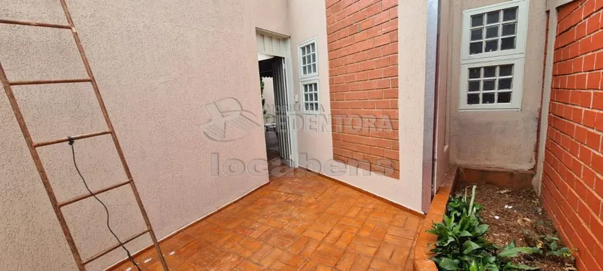 Foto 1 de Sobrado com 3 Quartos à venda, 200m² em Vila Clementina, São José do Rio Preto