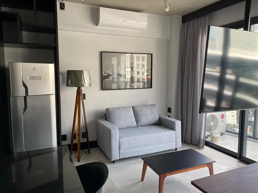 Foto 1 de Apartamento com 1 Quarto para venda ou aluguel, 42m² em Vila Olímpia, São Paulo