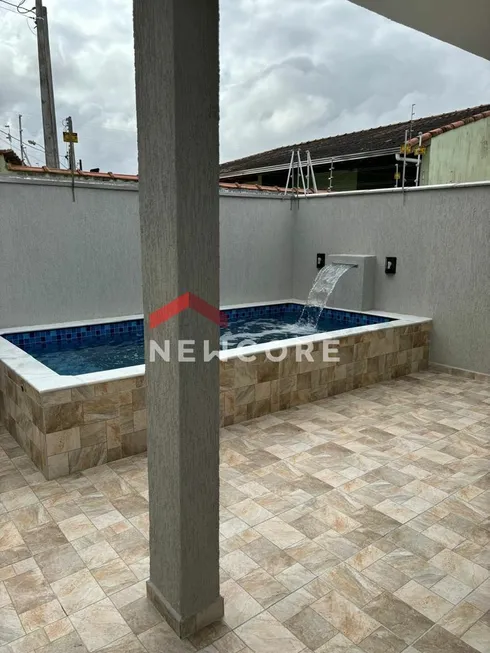 Foto 1 de Casa com 2 Quartos à venda, 81m² em Jardim Magalhães, Itanhaém