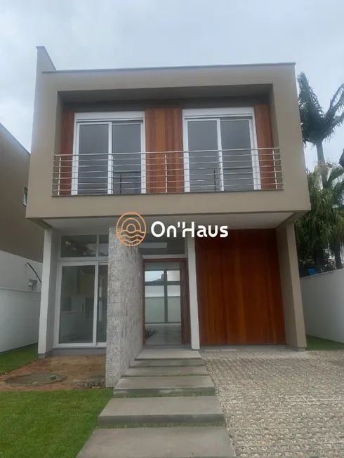 Foto 1 de Casa com 3 Quartos à venda, 196m² em Lagoa da Conceição, Florianópolis