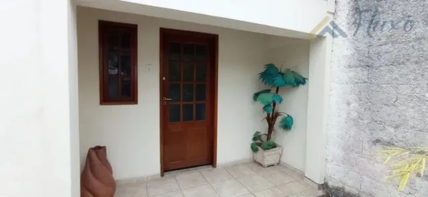 Foto 1 de Casa com 2 Quartos à venda, 60m² em Cosme de Farias, Salvador