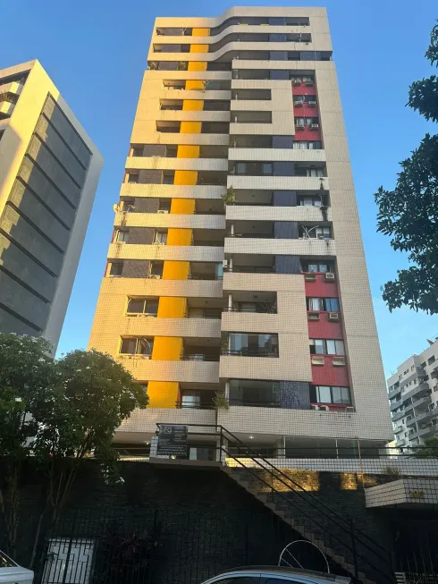 Foto 1 de Apartamento com 2 Quartos à venda, 72m² em Madalena, Recife