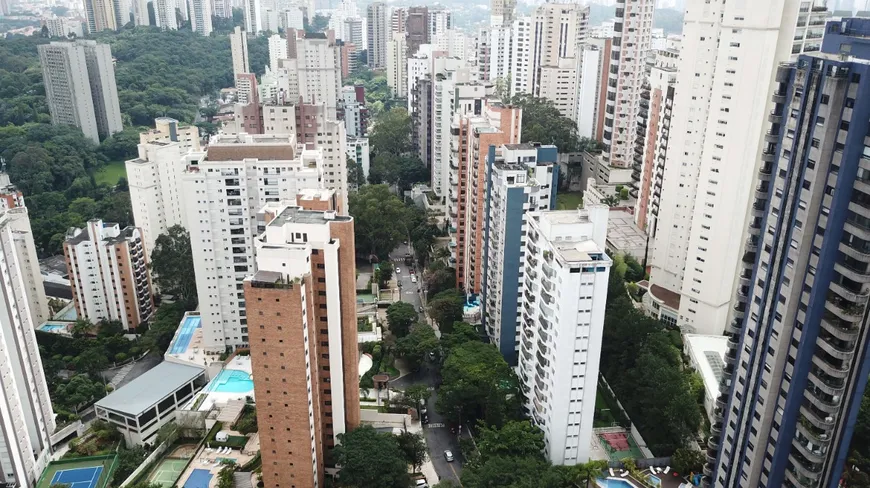 Foto 1 de Cobertura com 3 Quartos à venda, 209m² em Vila Suzana, São Paulo