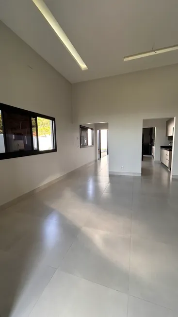 Foto 1 de Casa de Condomínio com 3 Quartos à venda, 172m² em Jardins Nápoles, Senador Canedo