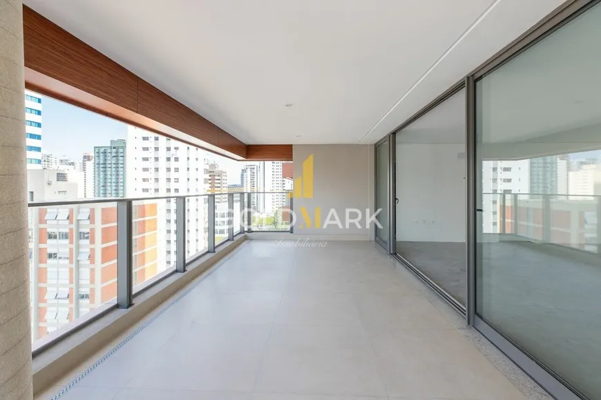 Foto 1 de Apartamento com 4 Quartos à venda, 232m² em Campo Belo, São Paulo