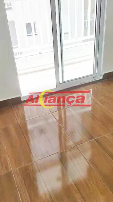 Foto 1 de Apartamento com 1 Quarto à venda, 34m² em Jardim do Triunfo, Guarulhos