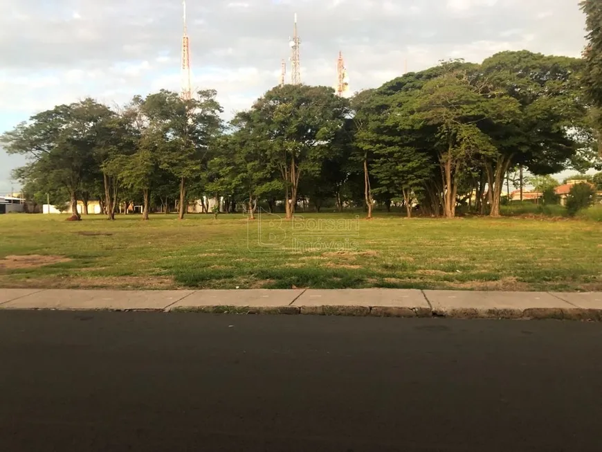 Foto 1 de Lote/Terreno à venda, 8035m² em Vila Xavier, Araraquara