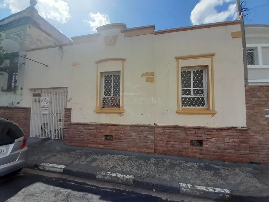 Foto 1 de Casa com 2 Quartos para alugar, 179m² em Centro, Araraquara