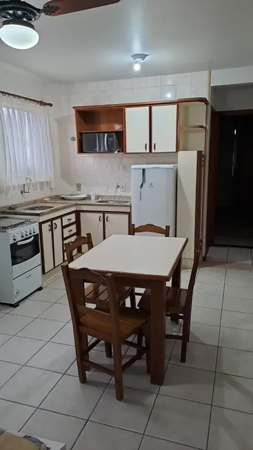 Foto 1 de Apartamento com 1 Quarto para alugar, 38m² em Canasvieiras, Florianópolis