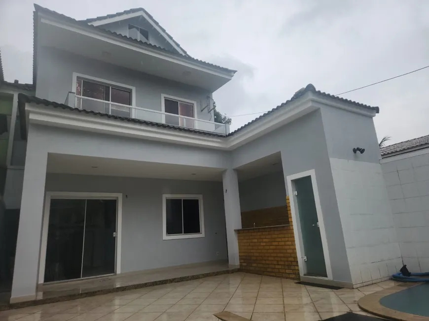 Foto 1 de Casa de Condomínio com 4 Quartos à venda, 161m² em Vargem Pequena, Rio de Janeiro