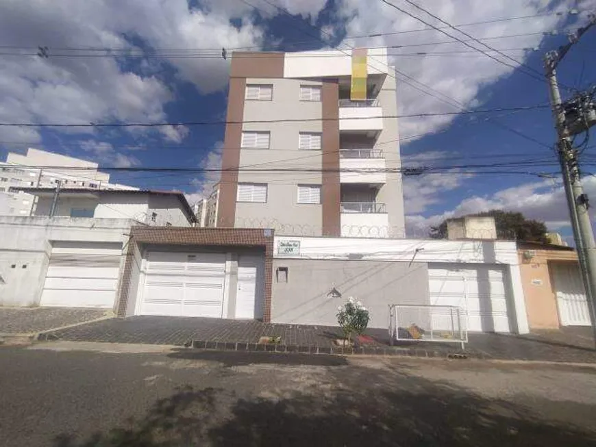 Foto 1 de Apartamento com 2 Quartos à venda, 66m² em Presidente Roosevelt, Uberlândia