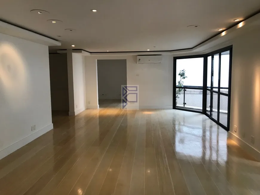 Foto 1 de Apartamento com 4 Quartos à venda, 251m² em Lagoa, Rio de Janeiro