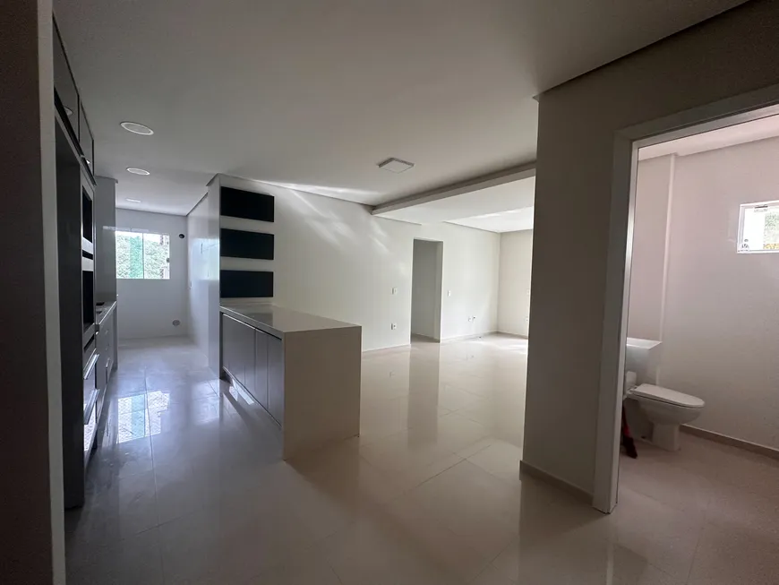 Foto 1 de Apartamento com 3 Quartos para venda ou aluguel, 126m² em Cabeçudas, Itajaí