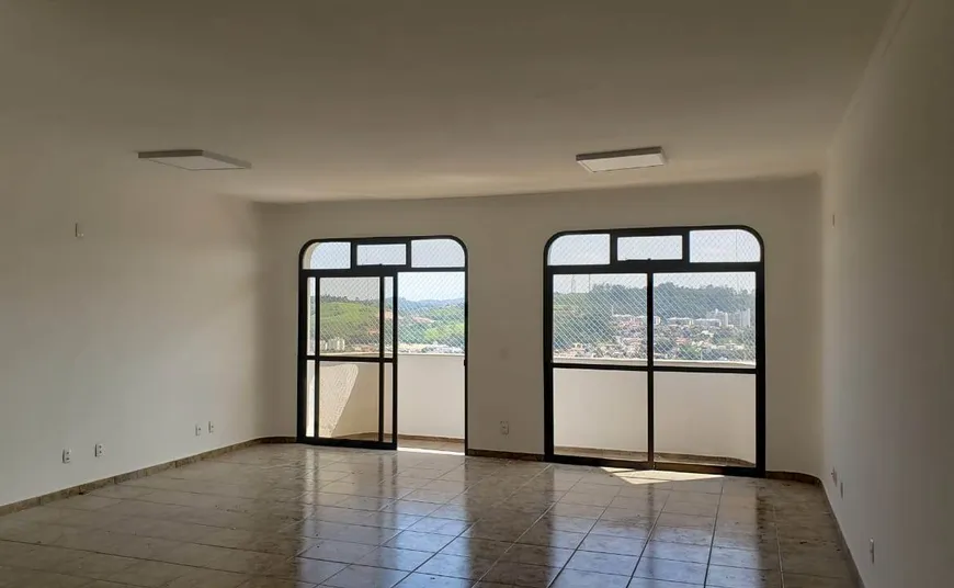 Foto 1 de Apartamento com 3 Quartos à venda, 206m² em Centro, Jundiaí