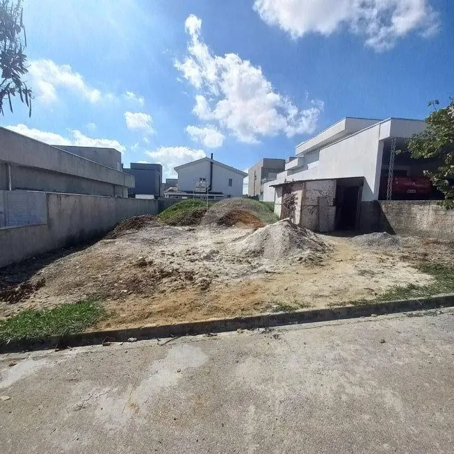 Foto 1 de Lote/Terreno à venda, 300m² em Condominio Terras do Vale, Caçapava